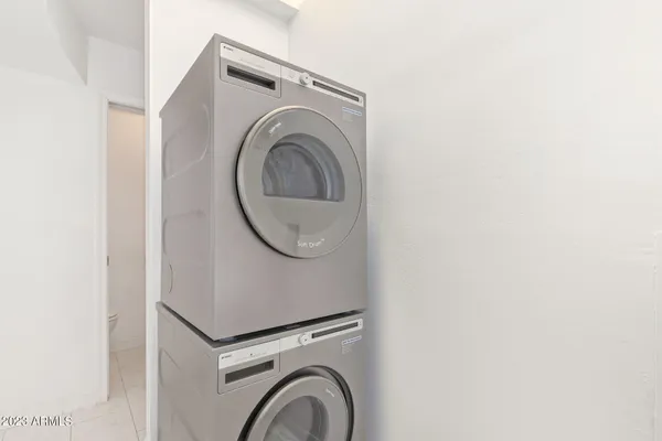 $8,200 | 4450 East Camelback Road, Unit 1, Phoenix, AZ 85018