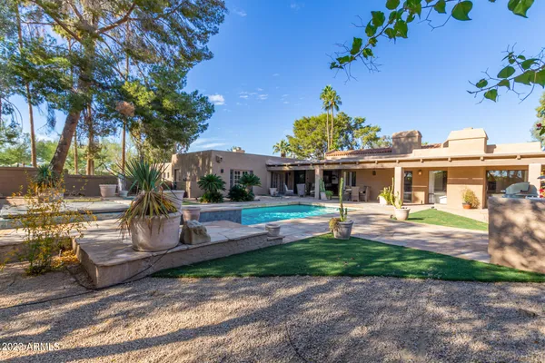 $8,200 | 4450 East Camelback Road, Unit 1, Phoenix, AZ 85018