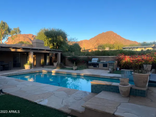 $8,200 | 4450 East Camelback Road, Unit 1, Phoenix, AZ 85018