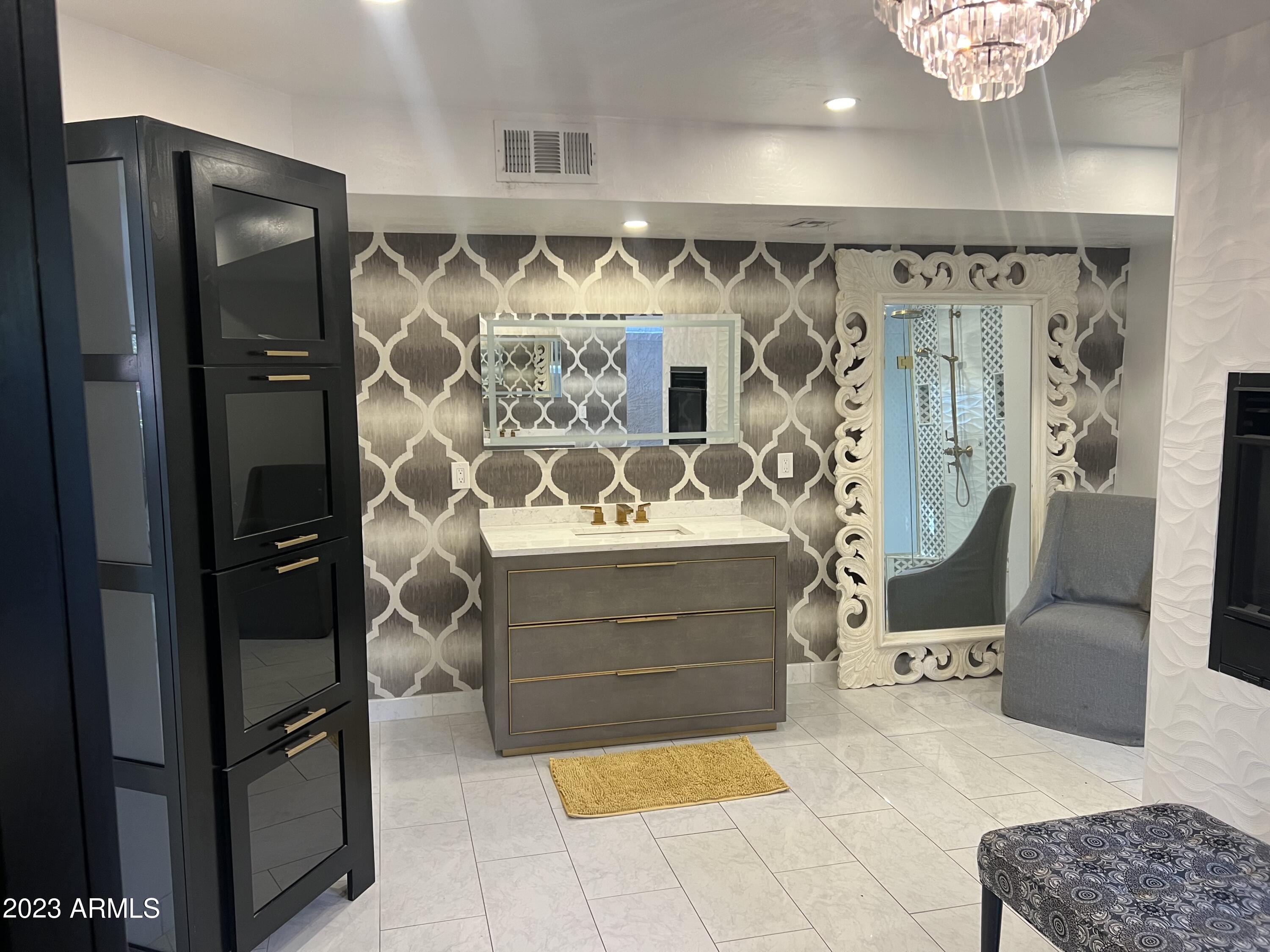 4450 East Camelback Road, Unit 1 Phoenix, AZ 85018 - Photo 60 of 60 IMG_3617