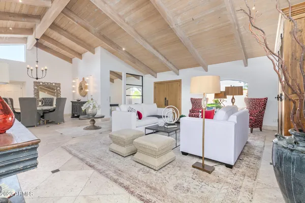 $8,200 | 4450 East Camelback Road, Unit 1, Phoenix, AZ 85018