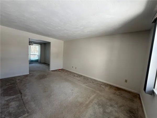 $323,000 | 351 New London Avenue, Unit 302, Warwick, RI 02886