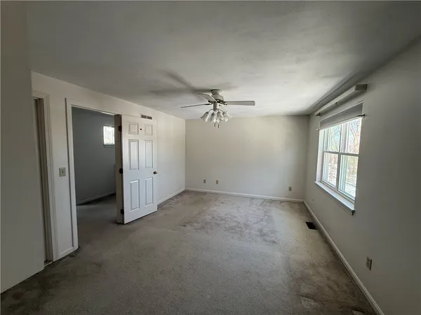 $323,000 | 351 New London Avenue, Unit 302, Warwick, RI 02886