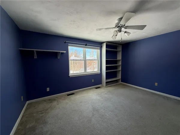 $323,000 | 351 New London Avenue, Unit 302, Warwick, RI 02886