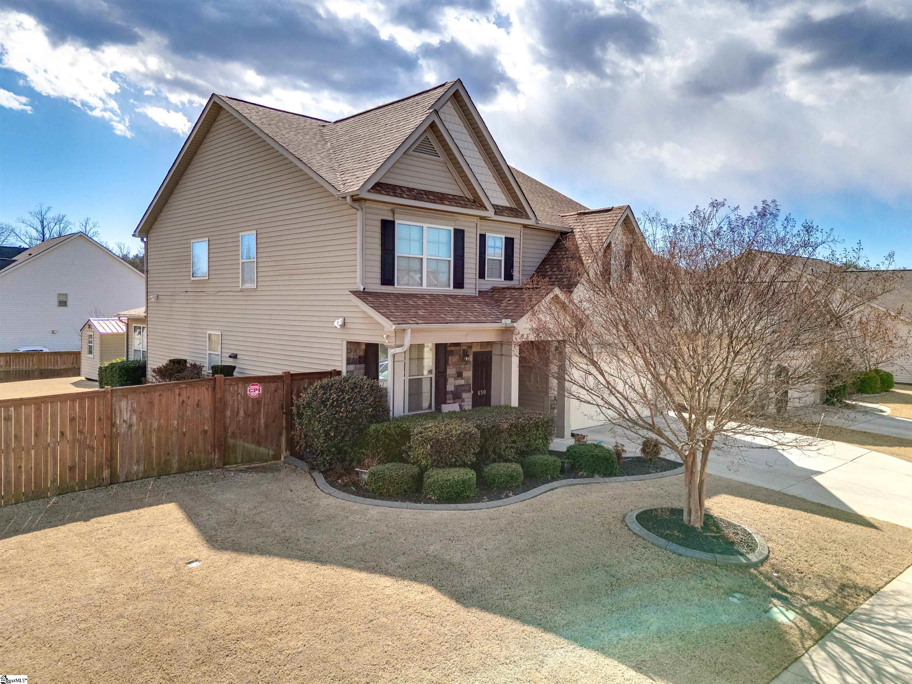 450 Bucklebury Road Greer, SC 29651 - Photo 3 of 47
