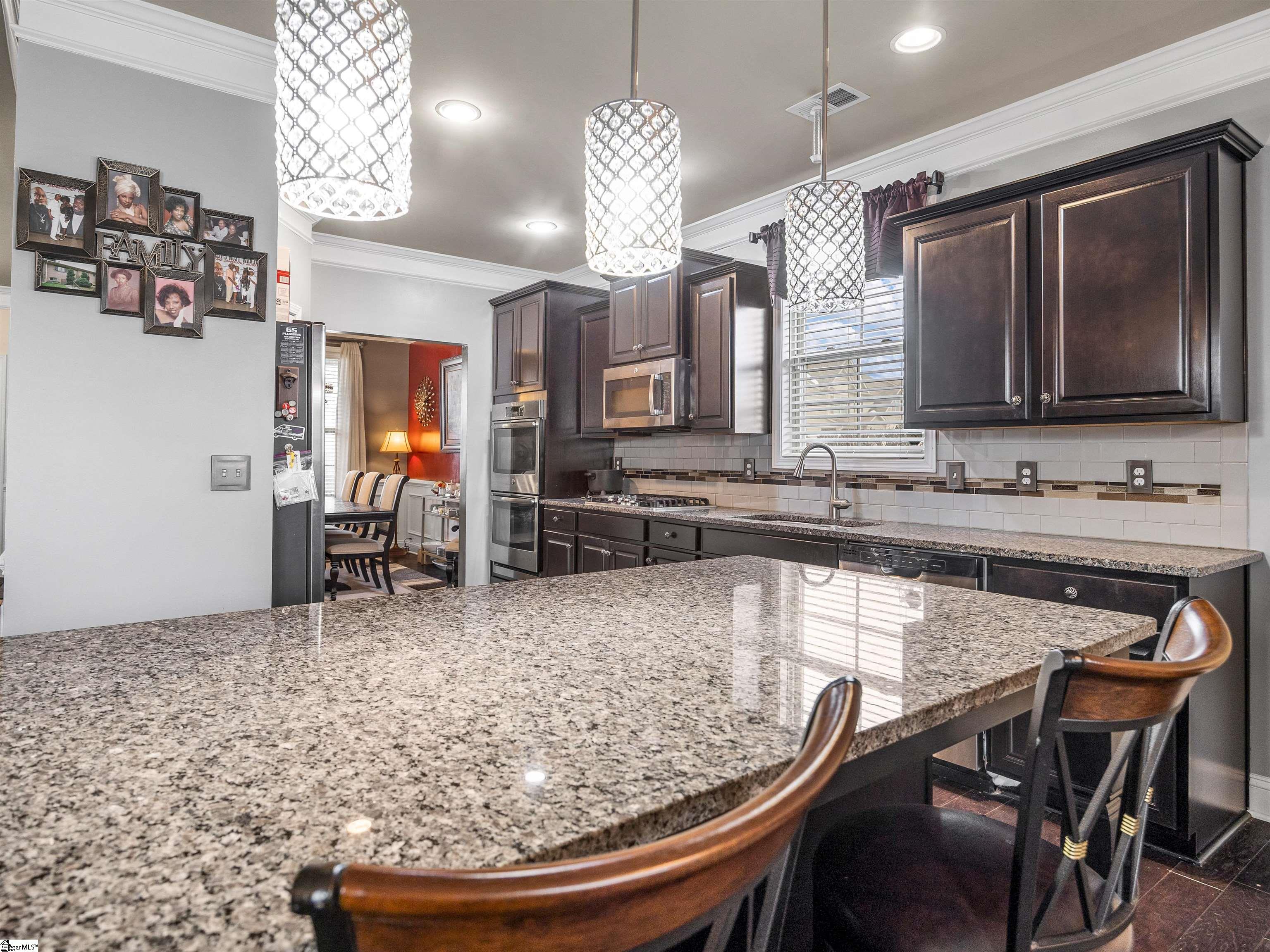 450 Bucklebury Road Greer, SC 29651 - Photo 10 of 47
