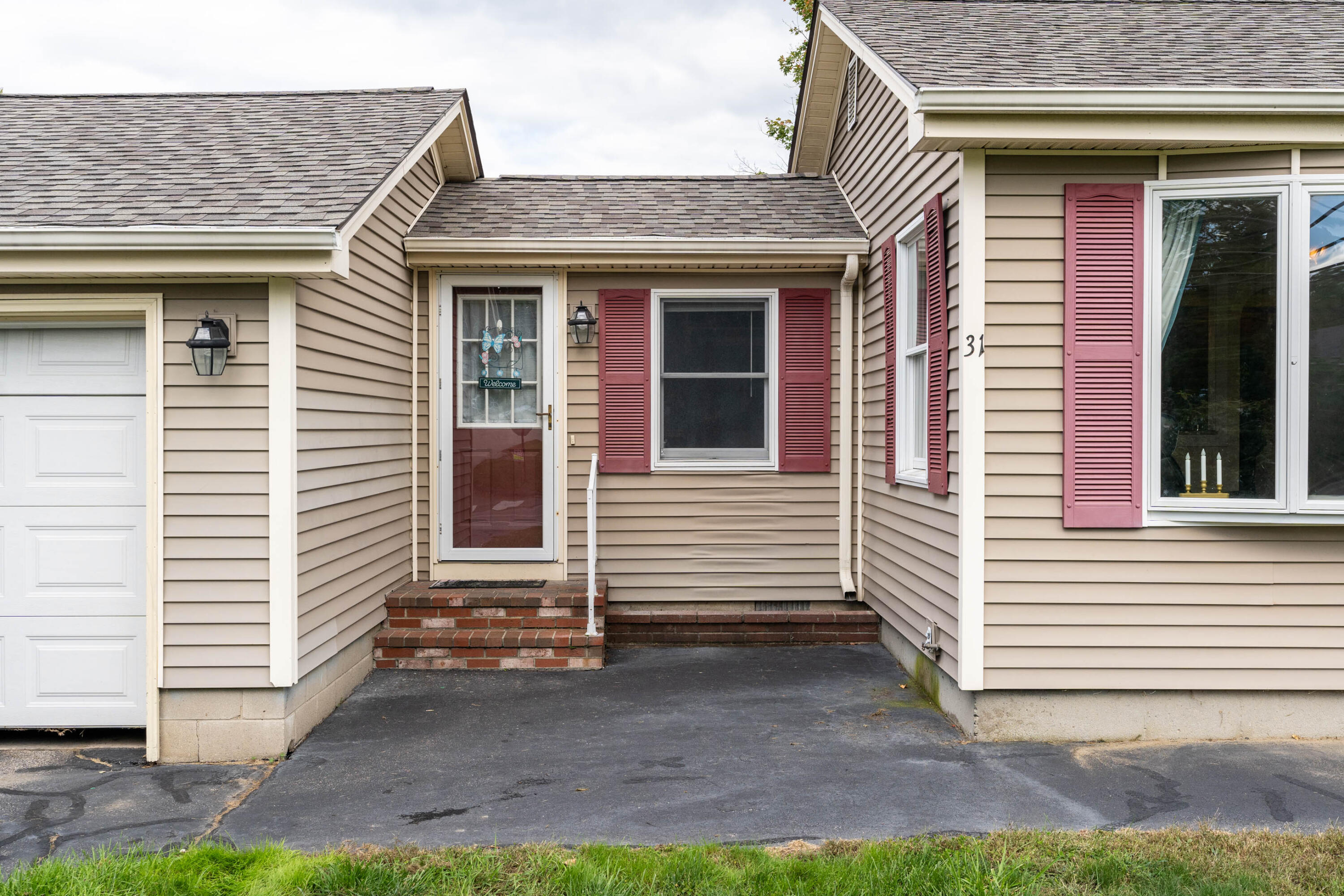 31 Buxton Road Saco, ME 04072 - Photo 3 of 29 1-Exterior-12