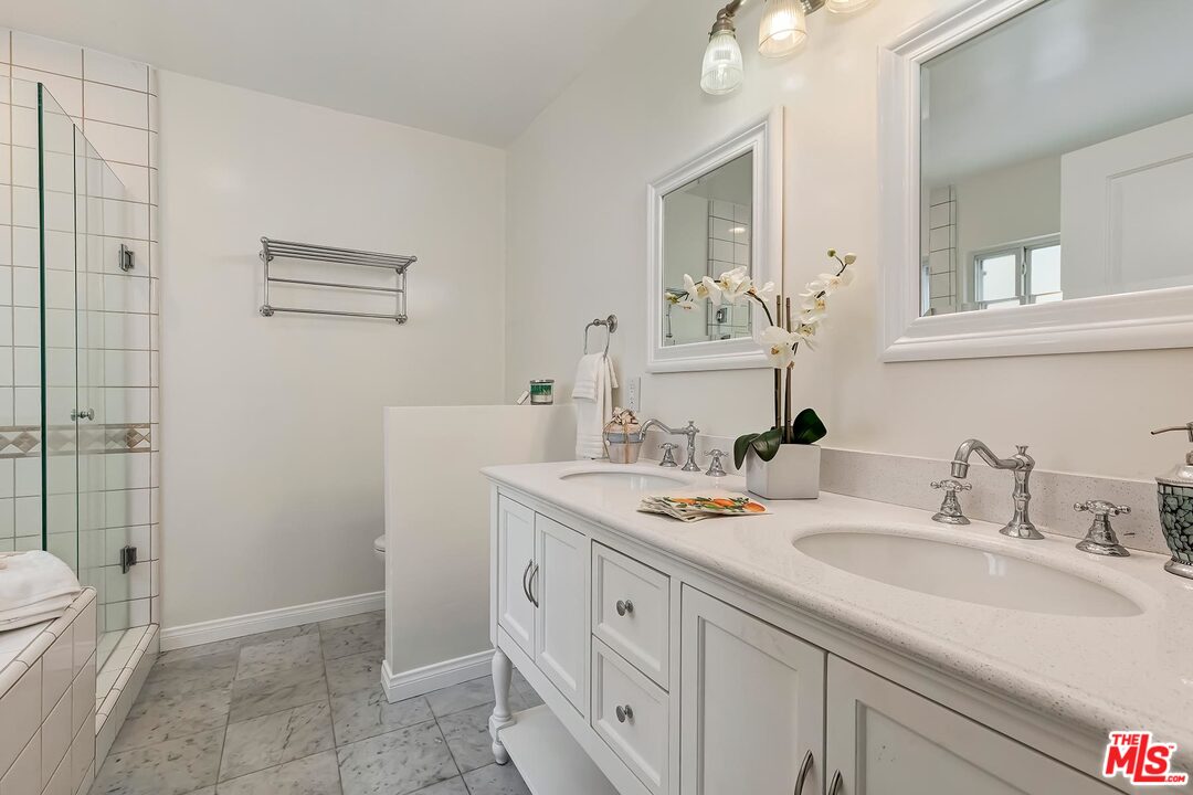 426 Manitoba Street Playa del Rey, CA 90293 - Photo 17 of 29