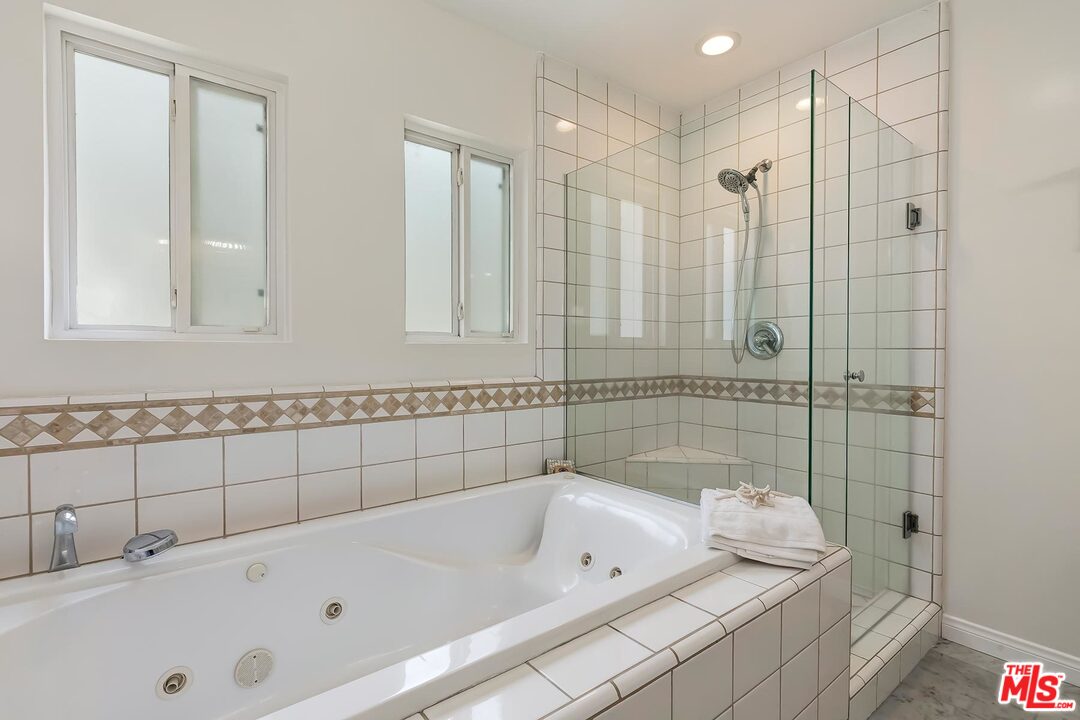 426 Manitoba Street Playa del Rey, CA 90293 - Photo 18 of 29