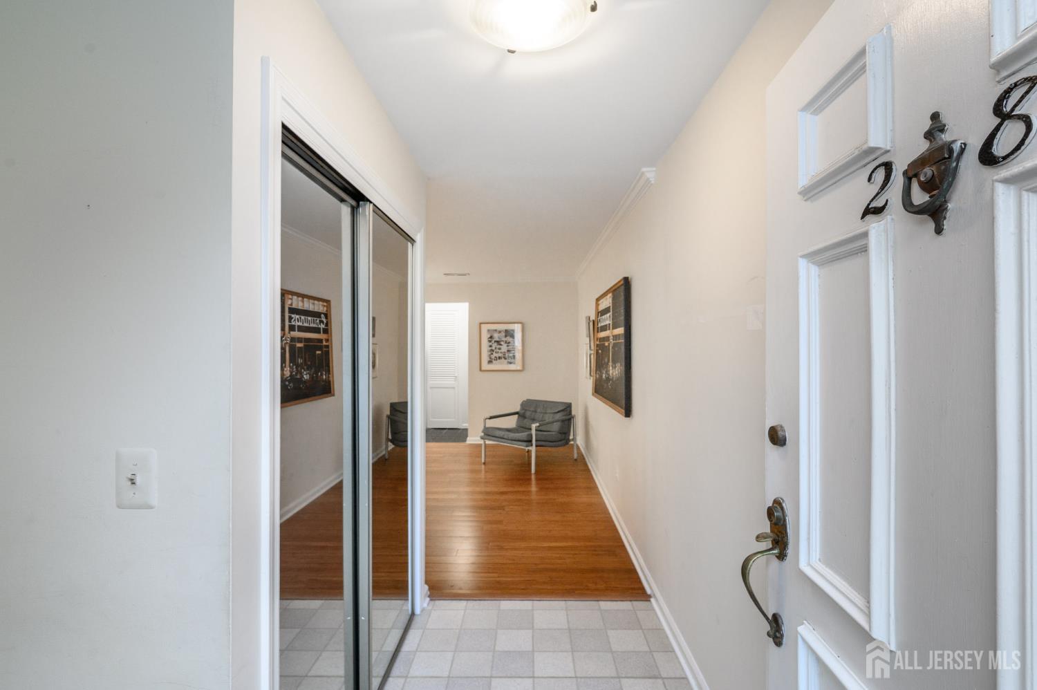 28 Countryside Drive Basking Ridge, NJ 07920 - Photo 2 of 19