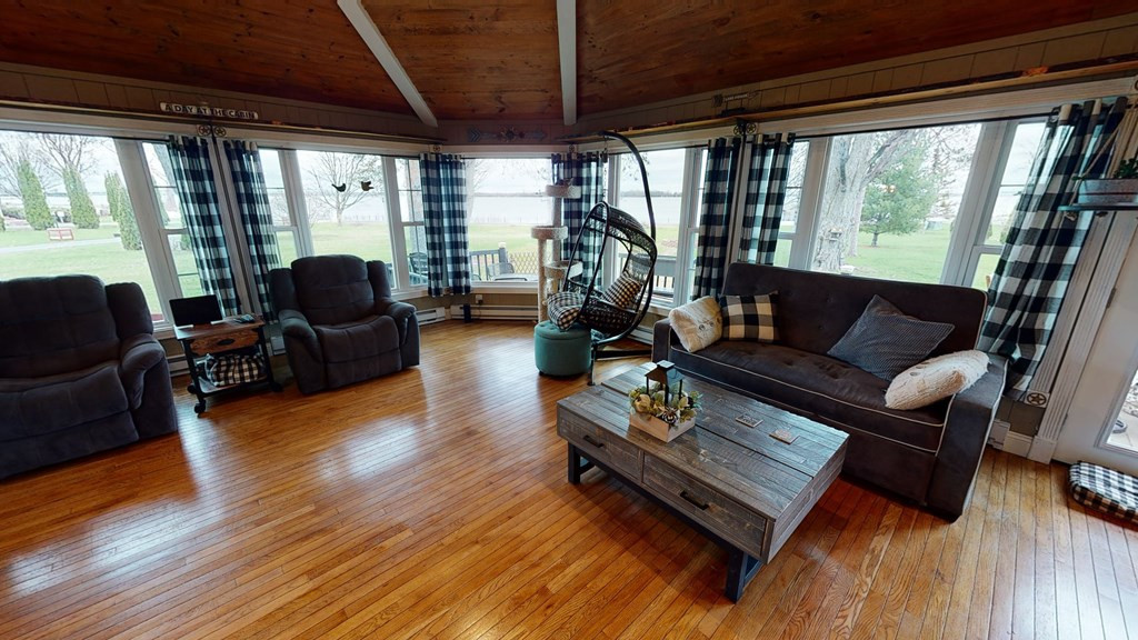 210 Lake Street Rouses Point, NY 12979 - Photo 10 of 32 Gallery Image 10