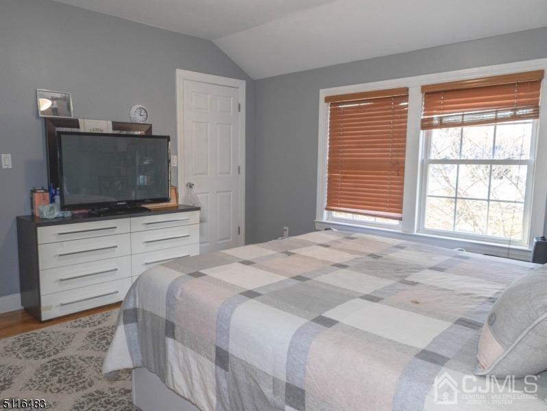 369 Martin Road Union, NJ 07083 - Photo 22 of 31