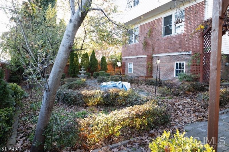 369 Martin Road Union, NJ 07083 - Photo 30 of 31