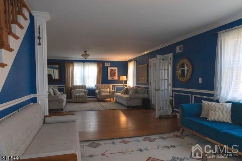 369 Martin Road Union, NJ 07083 - Photo 4 of 31