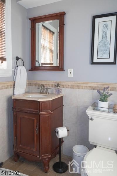 369 Martin Road Union, NJ 07083 - Photo 8 of 31