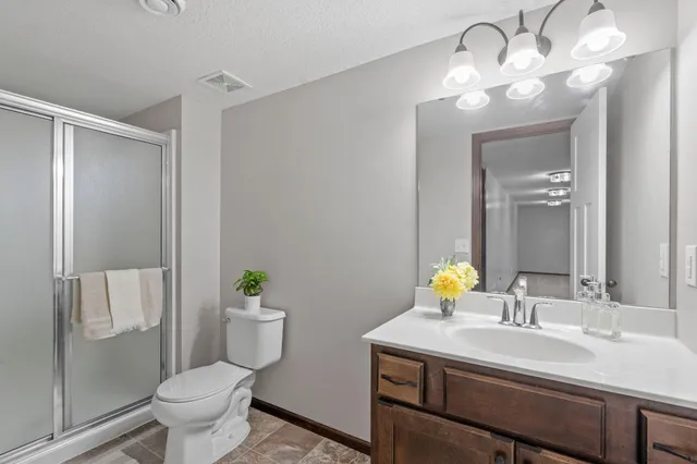 $550,000 | 20508 Hartford Way, Lakeville, MN 55044