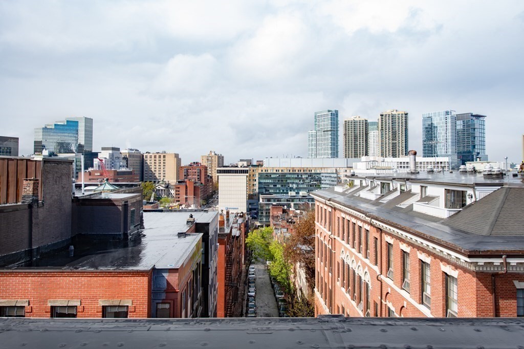 54 Myrtle Street, Unit 5 Boston, MA 02114 - Photo 12 of 13
