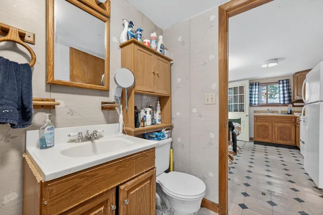 $239,000 | 15 Hazen Street, Chester, CT 06412