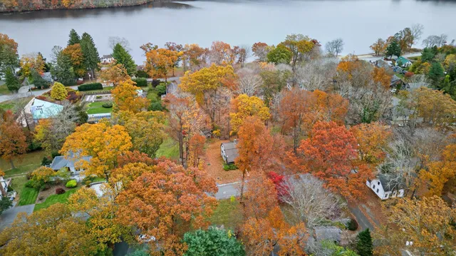 $239,000 | 15 Hazen Street, Chester, CT 06412