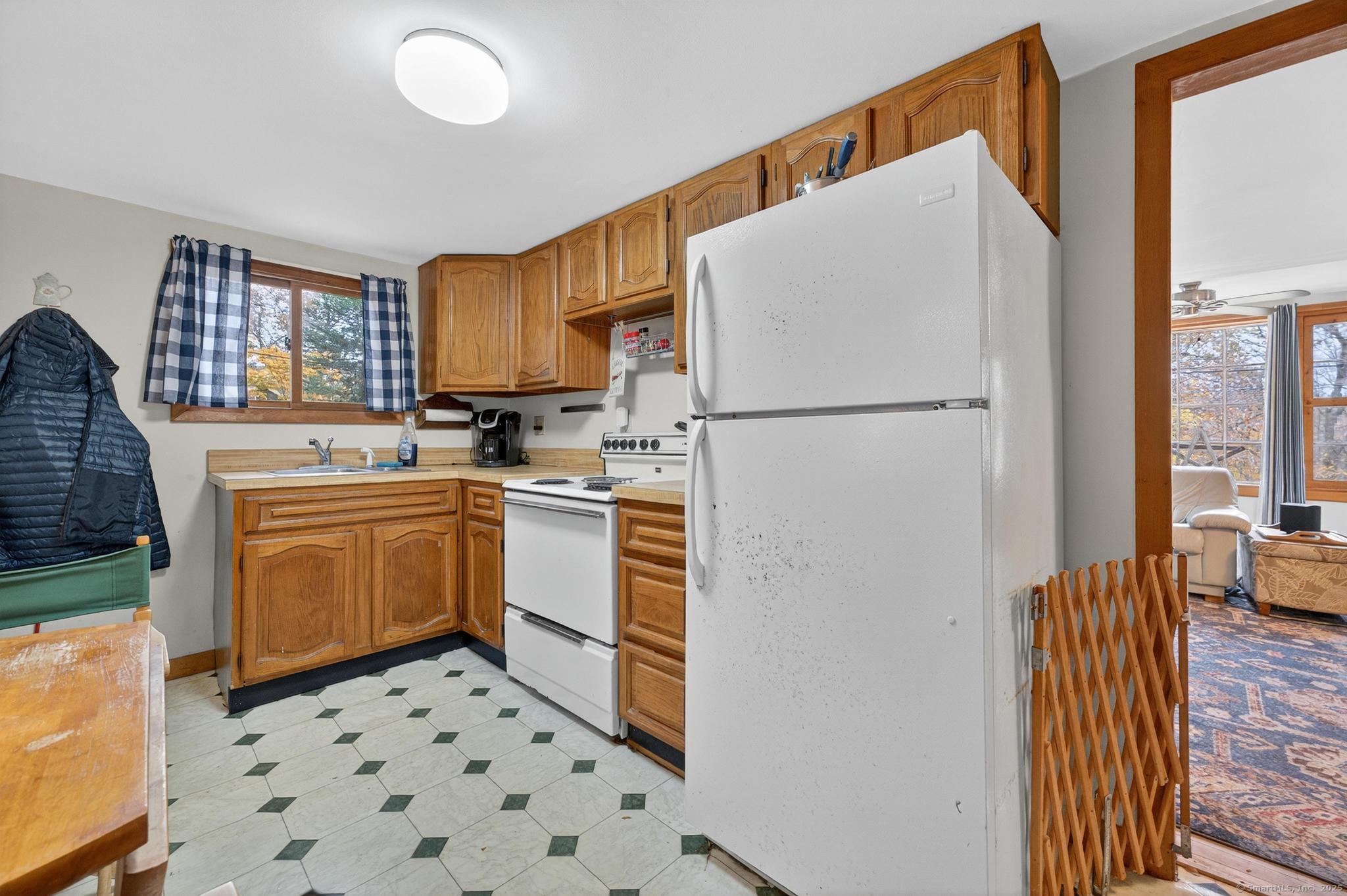 15 Hazen Street Chester, CT 06412 - Photo 8 of 32