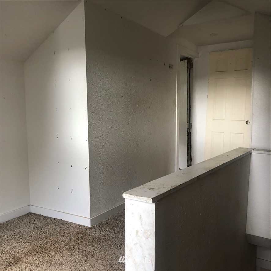 1311 McClellan Street Aberdeen, WA 98520 - Photo 17 of 29 a view of an empty room