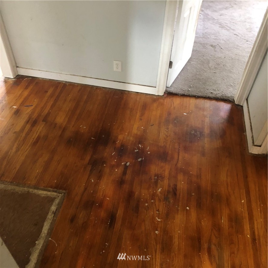 1311 McClellan Street Aberdeen, WA 98520 - Photo 24 of 29 a view of a room