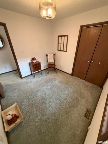 $149,900 | 420 North 9th Street, Benton, IL 62812