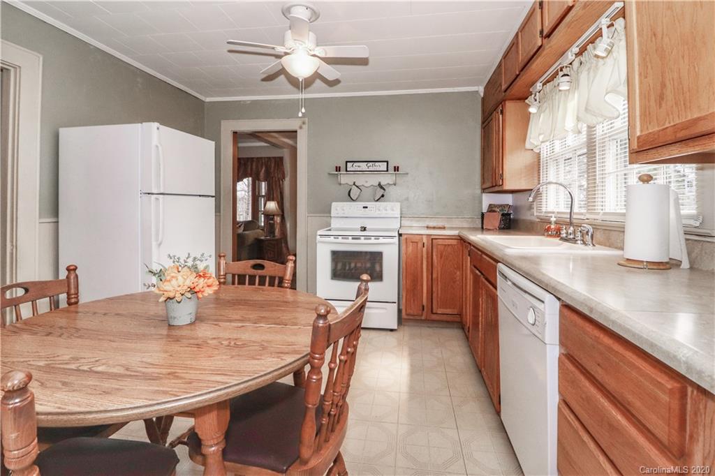 11149 Mooresville Road Davidson, NC 28036 - Photo 19 of 32 Gallery Image 19