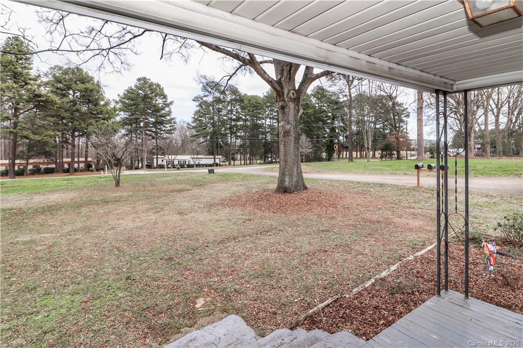 11149 Mooresville Road Davidson, NC 28036 - Photo 4 of 32 Gallery Image 4