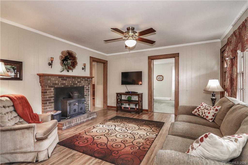 11149 Mooresville Road Davidson, NC 28036 - Photo 7 of 32 Gallery Image 7