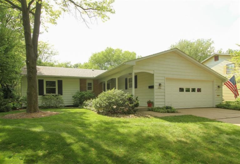 1335 Northampton Road Kalamazoo, MI 49006 - Photo 1 of 19 Primary Photo