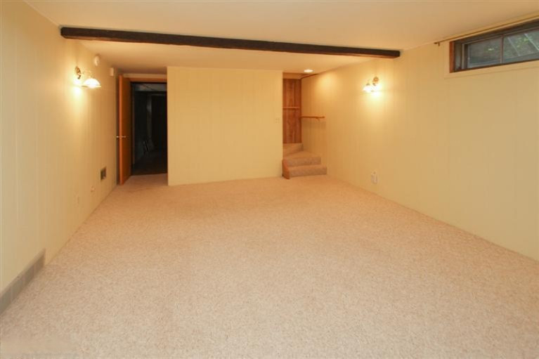 1335 Northampton Road Kalamazoo, MI 49006 - Photo 13 of 19 Additional Photo