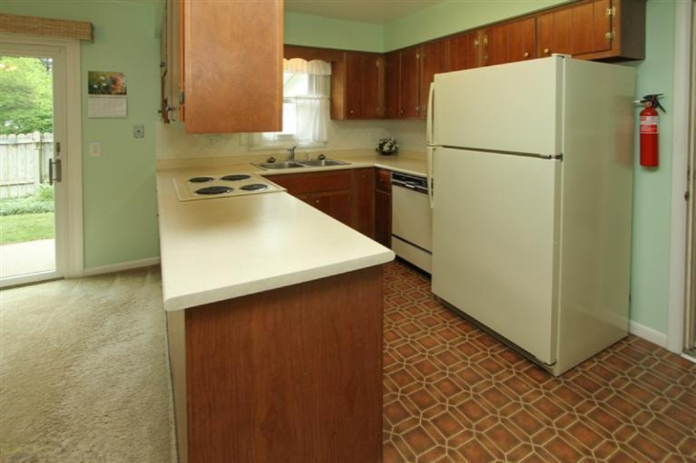 1335 Northampton Road Kalamazoo, MI 49006 - Photo 2 of 19 Additional Photo