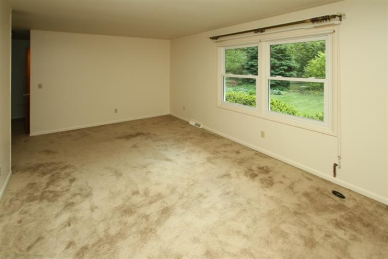 1335 Northampton Road Kalamazoo, MI 49006 - Photo 8 of 19 Additional Photo