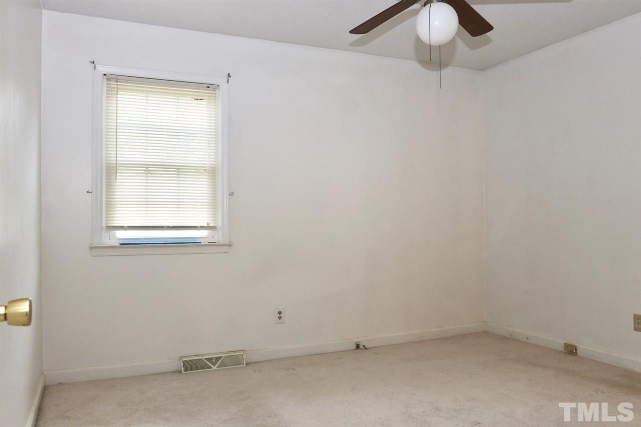 307 Ivey Road Graham, NC 27253 - Photo 14 of 29 Gallery Image 14
