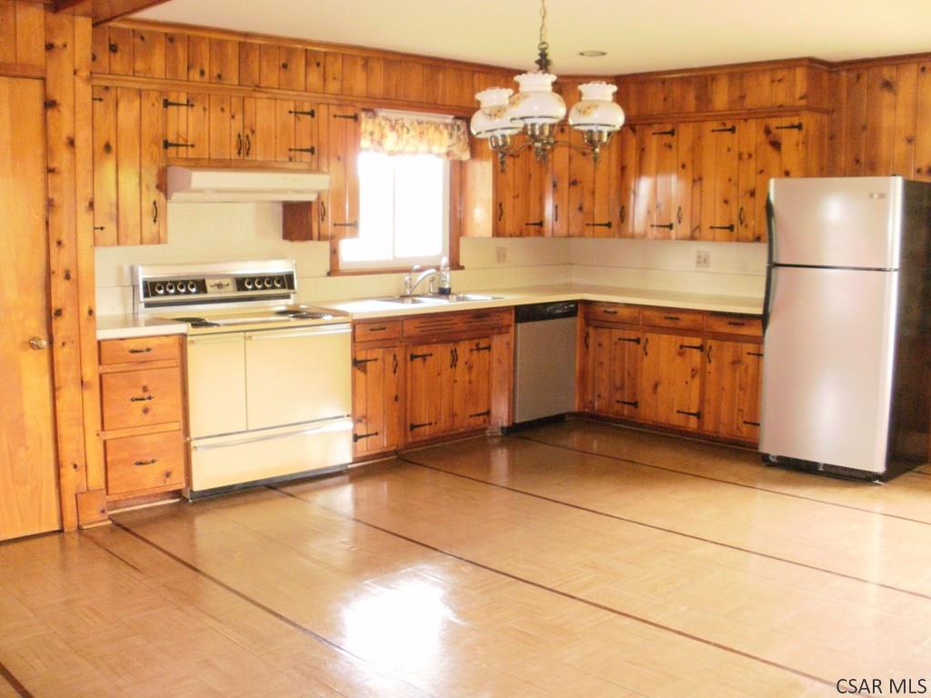 748 Stoystown Road Somerset, PA 15501 - Photo 18 of 23