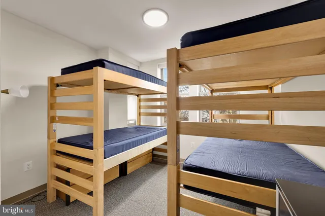 $3,250,000 | 500 9th Street Southeast, Washington, DC 20003