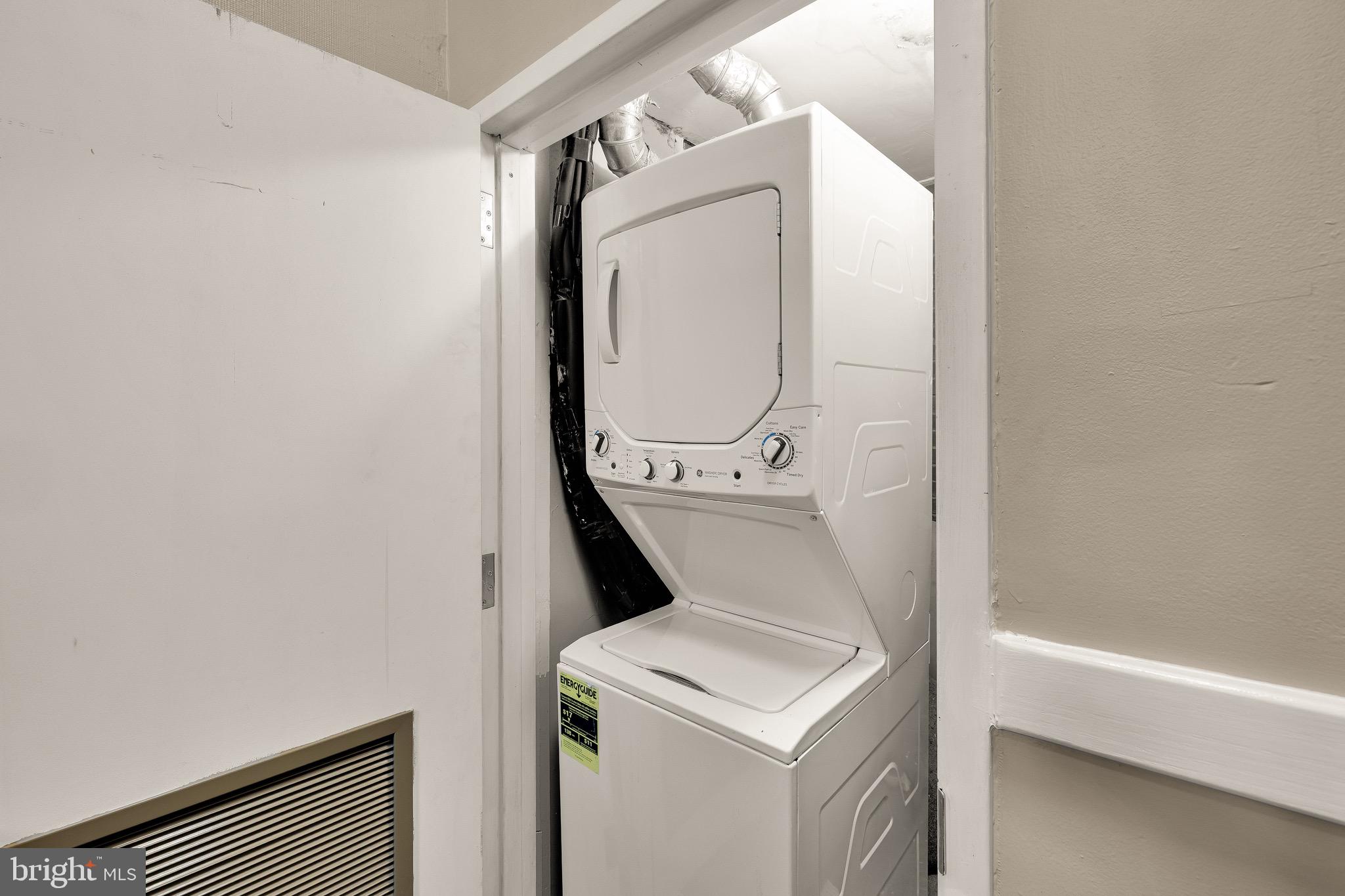 500 9th Street Southeast Washington, DC 20003 - Photo 34 of 34 a utility room with dryer and washer