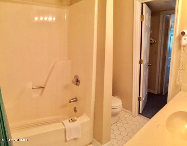 242 Clubhouse Road, Unit B Sunset Beach, NC 28468 - Photo 17 of 50 mini suite (14)