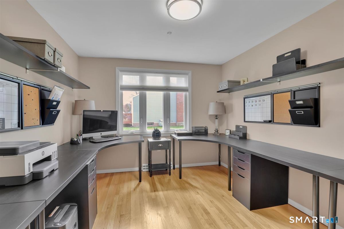 2 Cascade Road West Hartford, CT 06117 - Photo 12 of 33