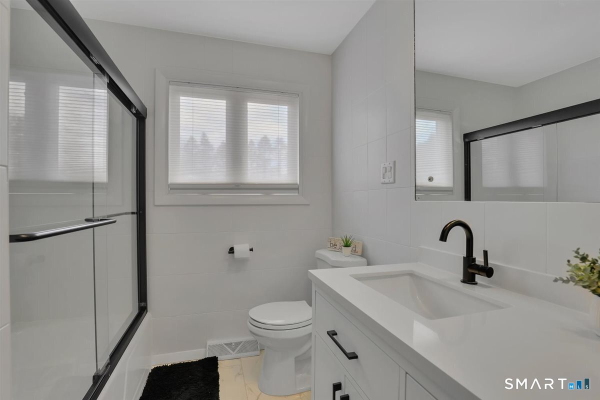 2 Cascade Road West Hartford, CT 06117 - Photo 14 of 33