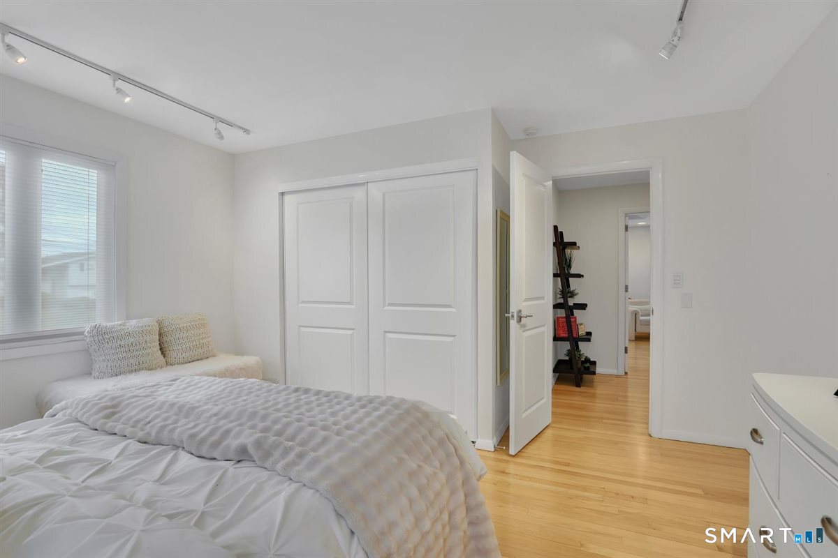 2 Cascade Road West Hartford, CT 06117 - Photo 22 of 33