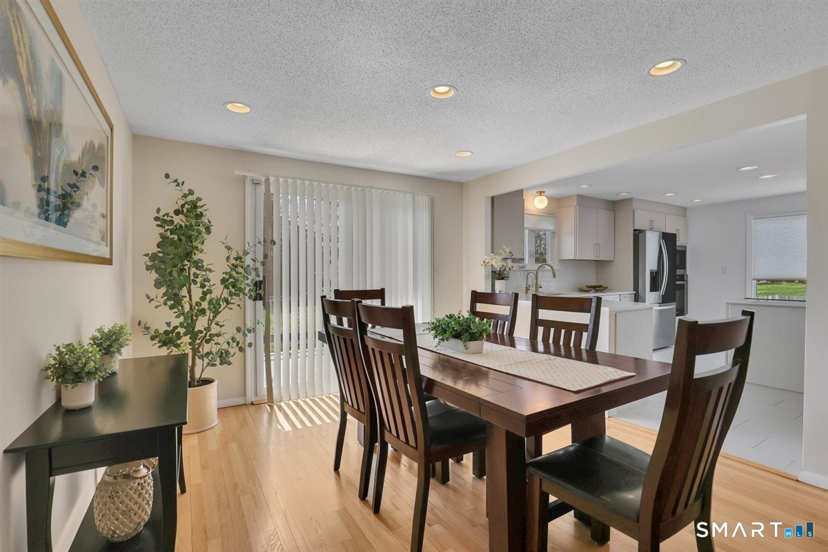 2 Cascade Road West Hartford, CT 06117 - Photo 10 of 33