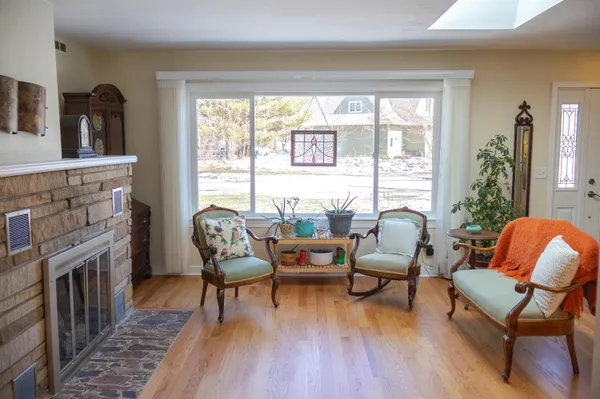 $539,900 | 208 South Barker Street, New Buffalo, MI 49117