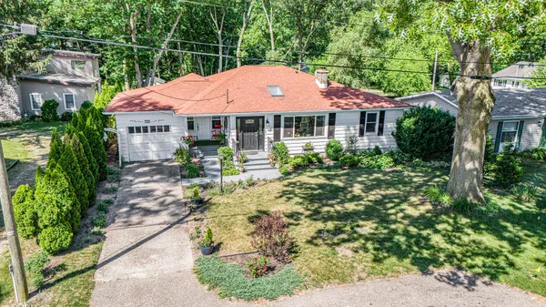 $539,900 | 208 South Barker Street, New Buffalo, MI 49117