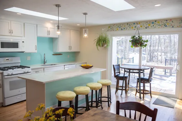 $539,900 | 208 South Barker Street, New Buffalo, MI 49117