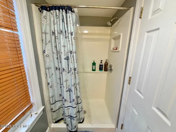 $325,000 | 623 Main Street, Leesburg, NJ 08327