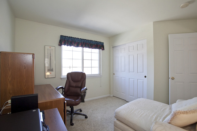 1929 Blossom Ridge Drive Bolingbrook, IL 60490 - Photo 18 of 24