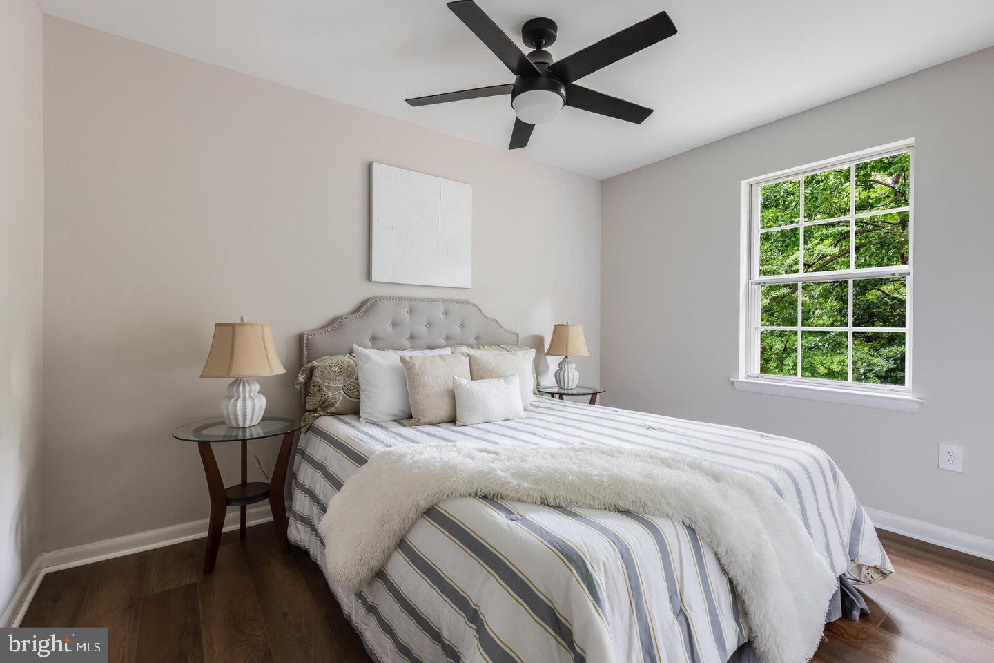 2256 Gunsmith Square Reston, VA 20191 - Photo 17 of 21 Large secondary BR, ceiling fan