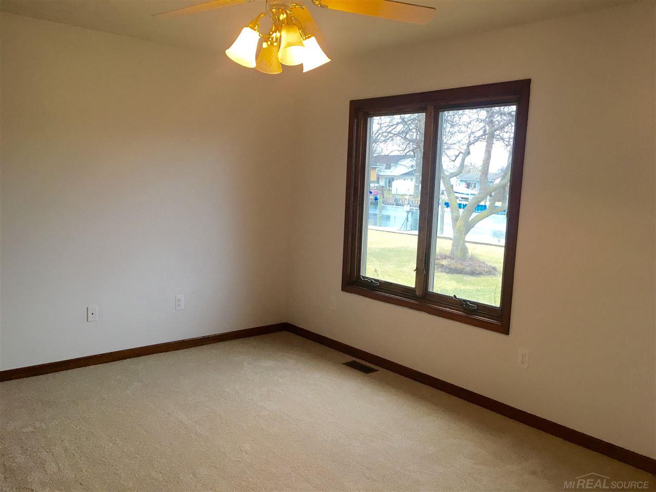 7259 Cardinal Road Algonac, MI 48001 - Photo 14 of 19 31313122-13.JPG